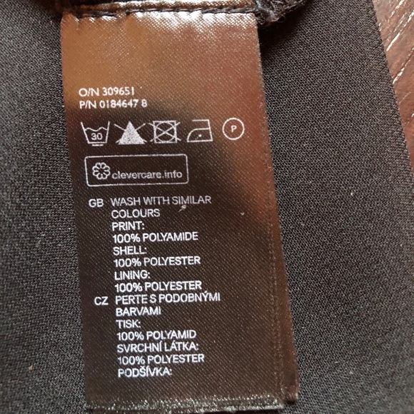 Super cute and comfortable little black dress - Picture 4 of 5